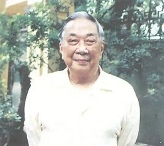 Nhà thơ Tố Hữu