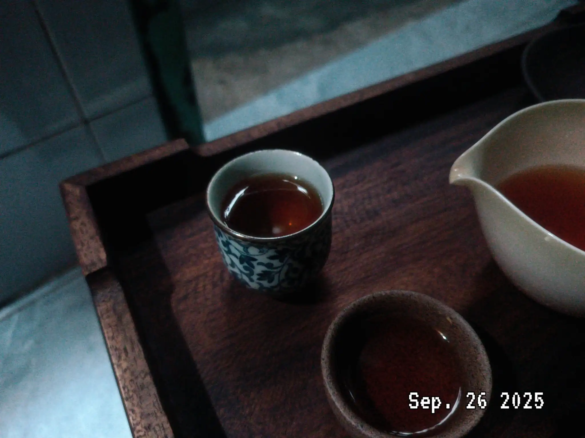 Trà trong thi ca - từ đắng ngọt đến triết lý