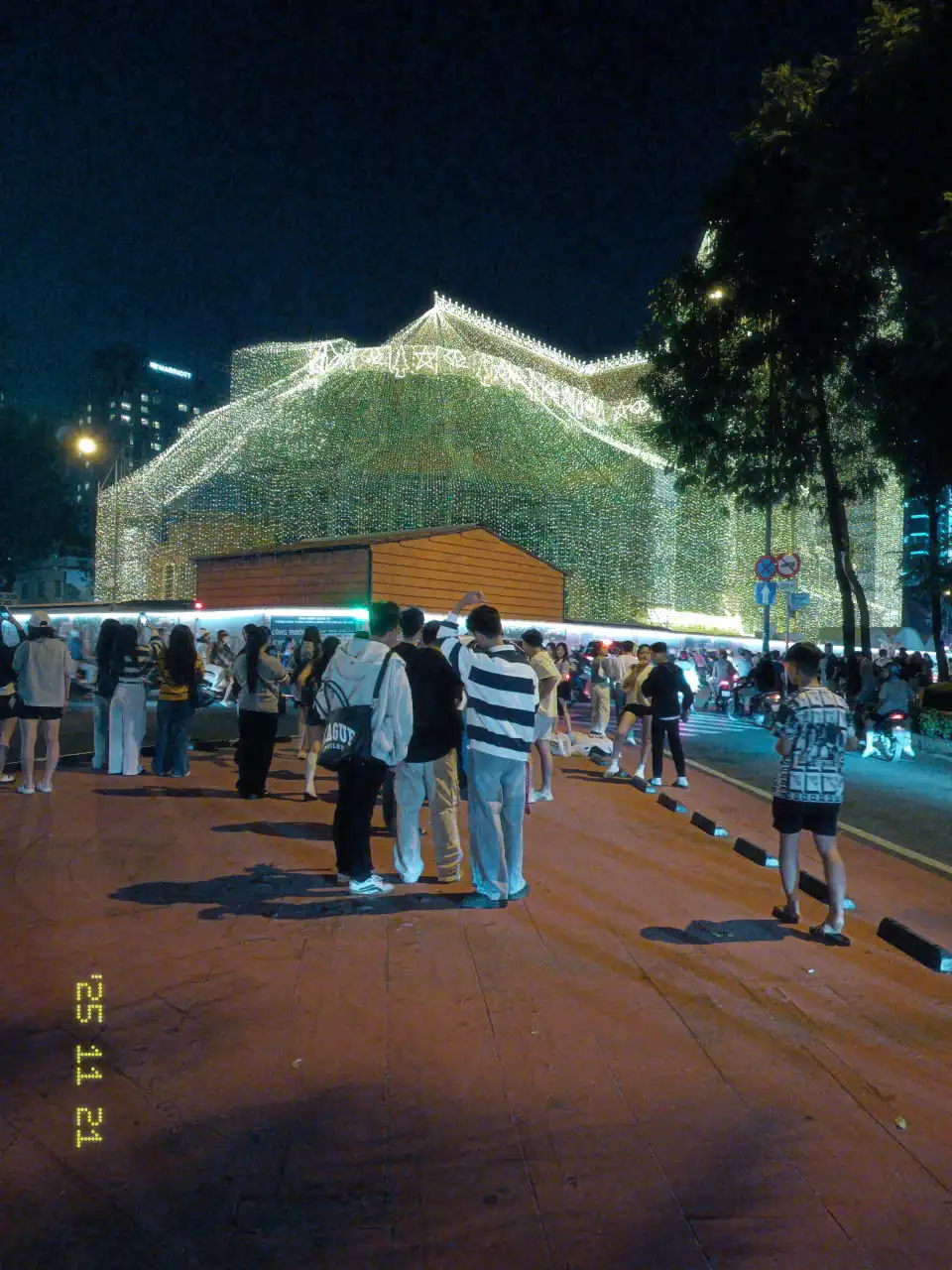 Giáng sinh năm 2025 tại Sài Gòn Giáng sinh năm 2025 tại Sài Gòn